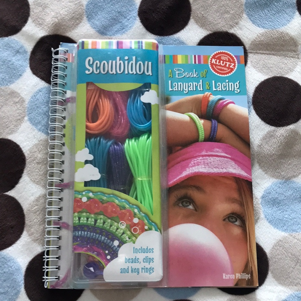Klutz Book of Lanyard and Lacing Scoubidou NWT
